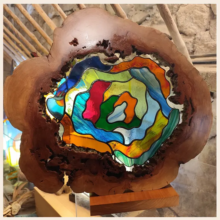 Christine Fiallon expose son art verrier aux balazucades 2026
