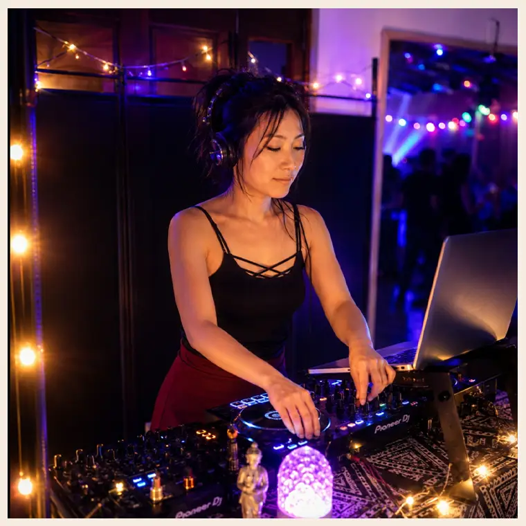 DJ Indios aka Jackie Shyu enflammera la piste aux balazucades